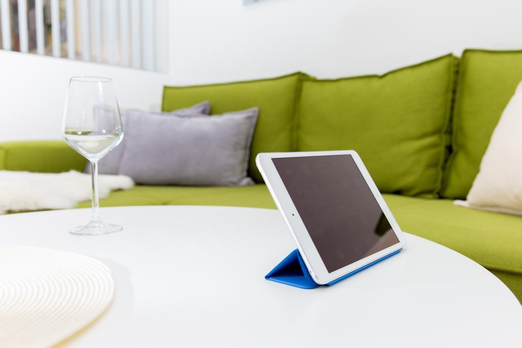 Rafael Kaiser - Aurea Apartment - Contactless 24H Check-In - Wien Rum bild